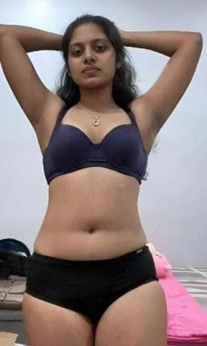 Mansi Dubey in Btm